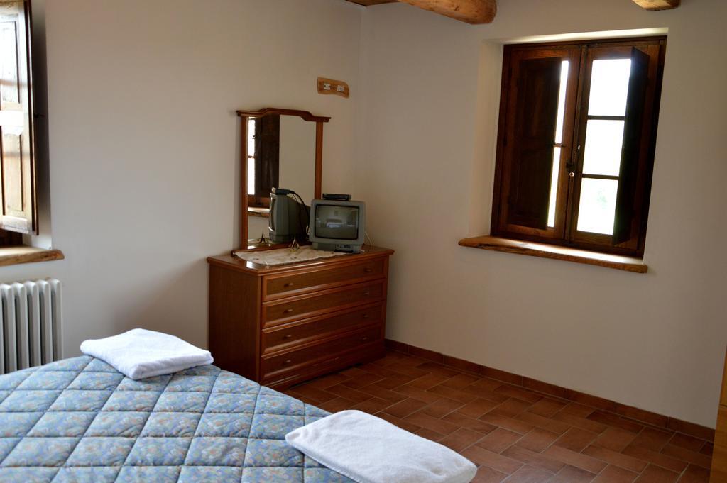 Agriturismo La Collina Villa Massa Martana Room photo
